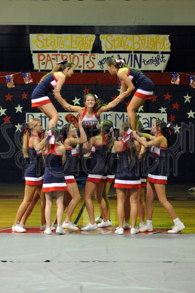 8-28 WA Pep Rally 007.JPG - SCRIVENER D300